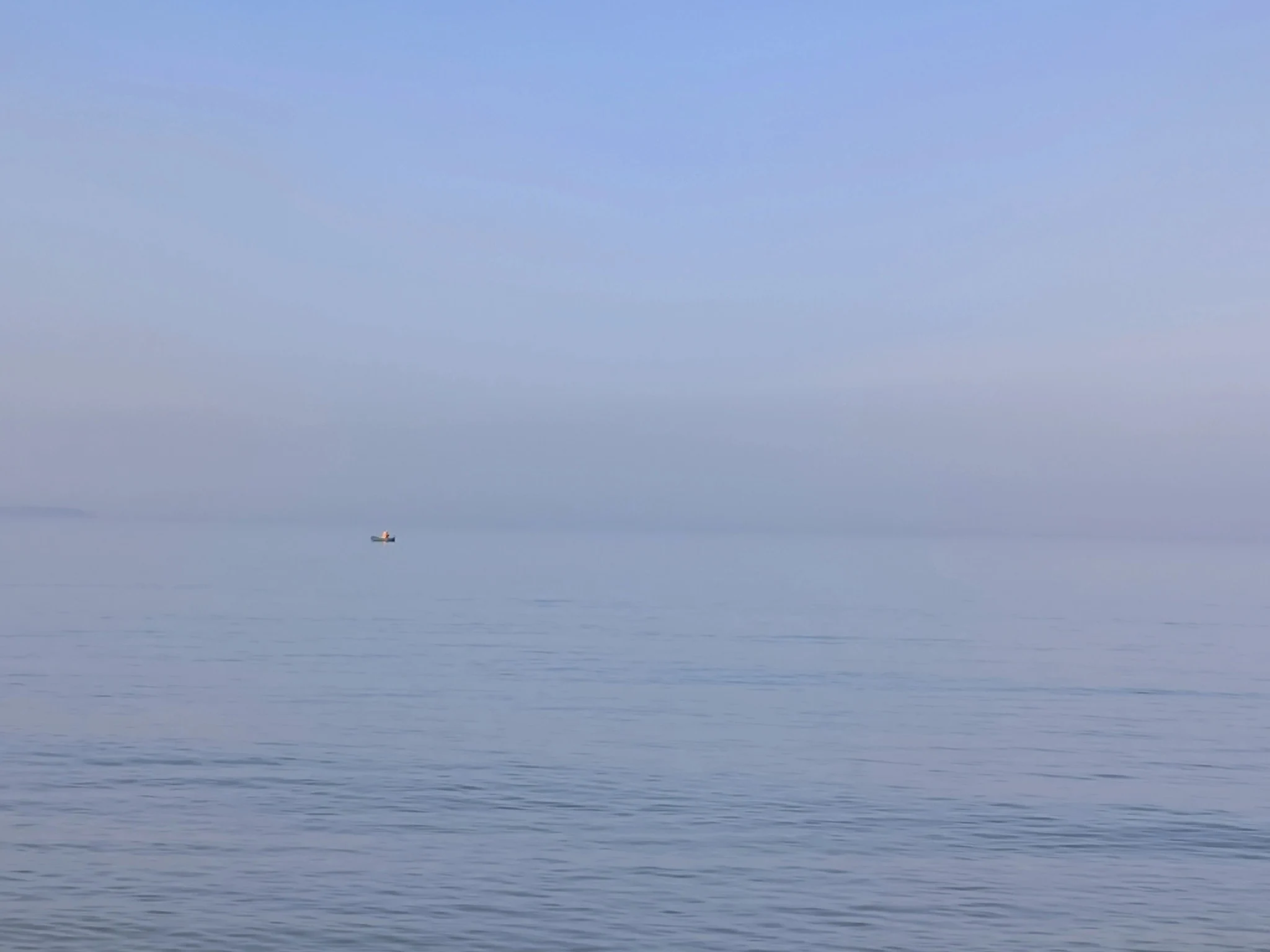 Спокойное Балтийское море в тумане